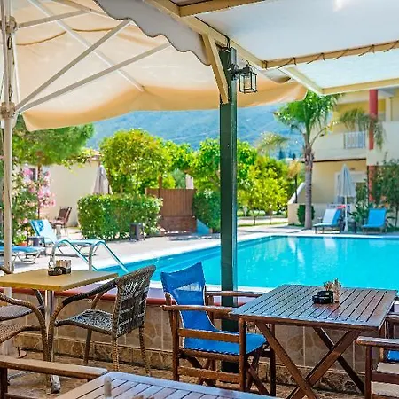 Oscar & 2* Alykes (Zakynthos)