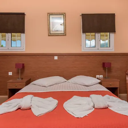 Aparthotel Oscar & 2*